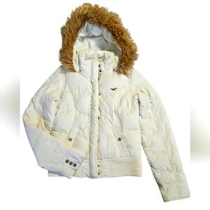 Hollister White Puffer Jacket with Faux Fur Hood